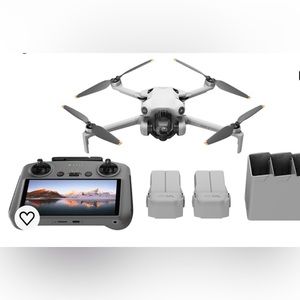 DJI Mini 4 Pro Fly More Combo